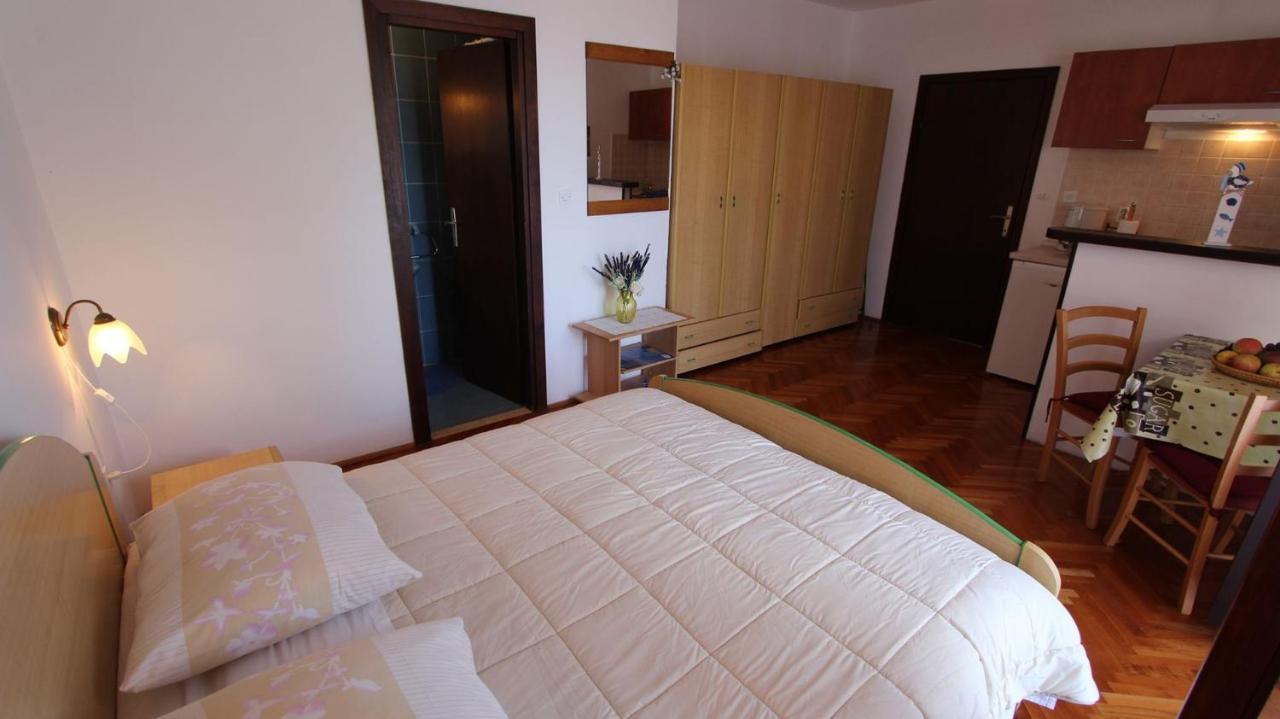 Apartments And Rooms Jelka マリンスカ エクステリア 写真