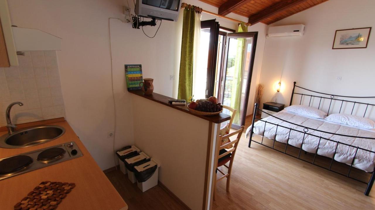 Apartments And Rooms Jelka マリンスカ エクステリア 写真